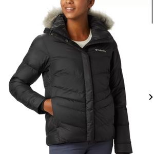 ‼️FIRM‼️ NWT Columbia small 4/6 park to peak insulated jacket